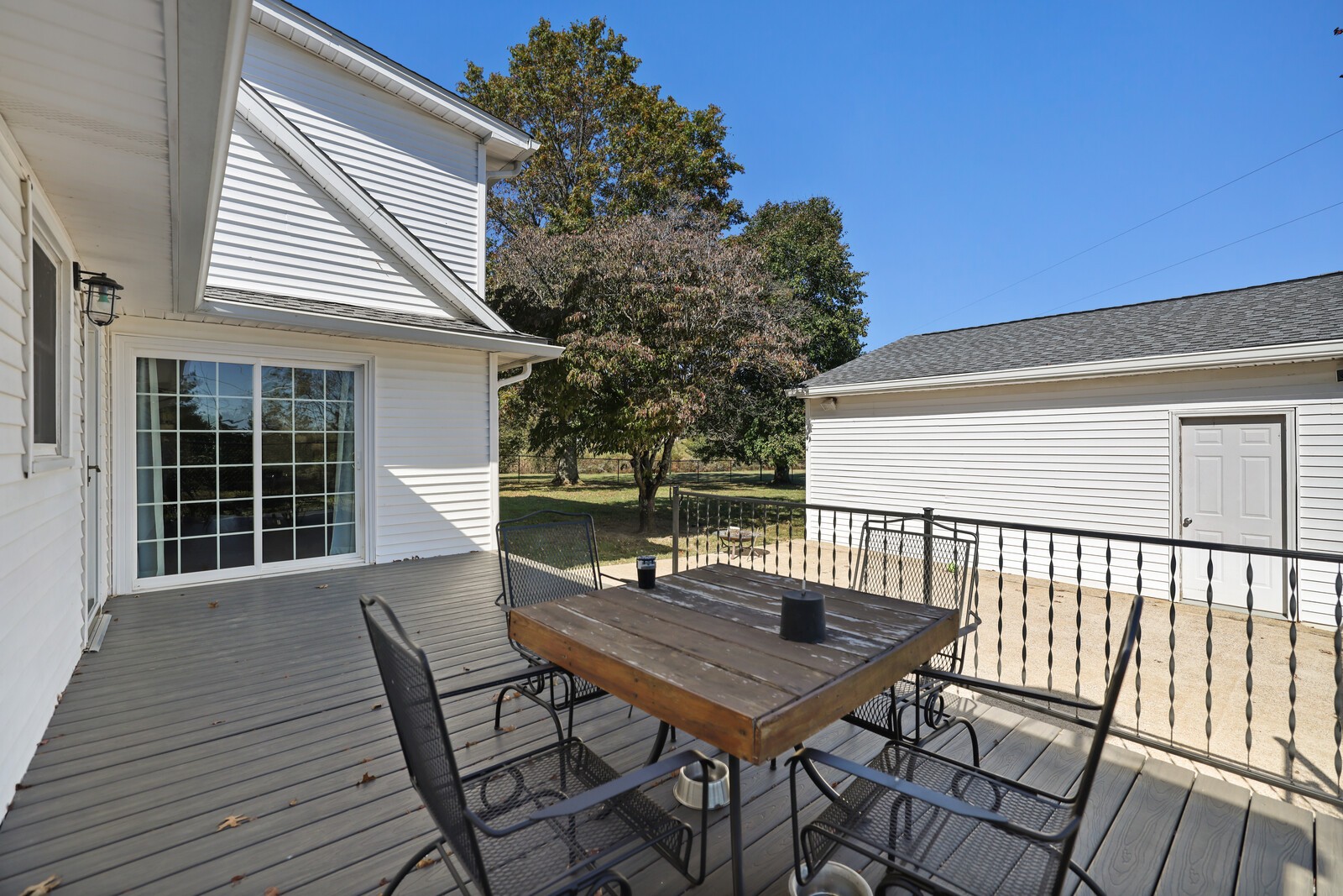 2597 McKnight Rd