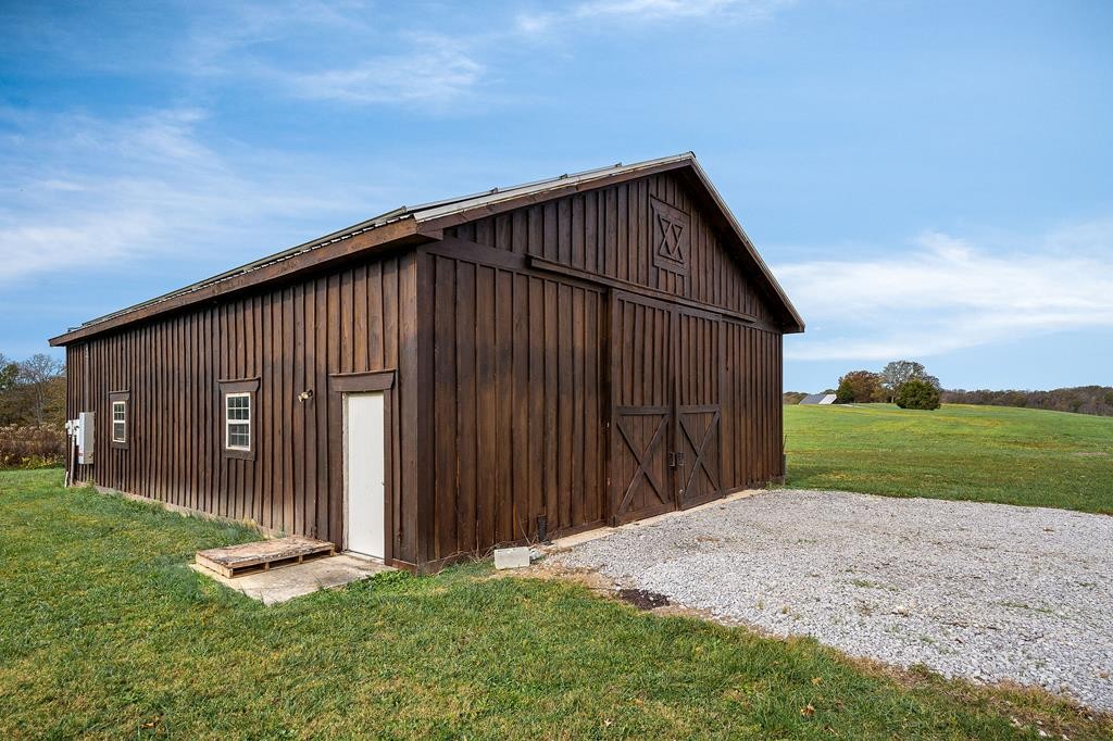 1050 Pine Creek Falls Rd