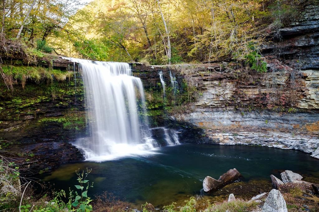 1050 Pine Creek Falls Rd