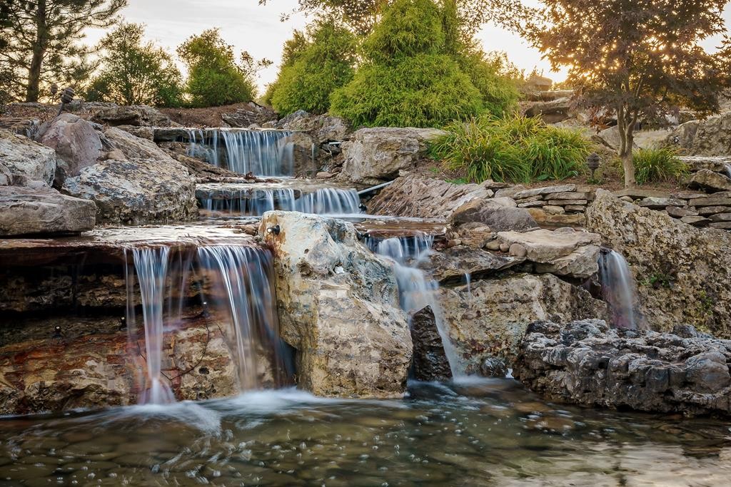 1050 Pine Creek Falls Rd