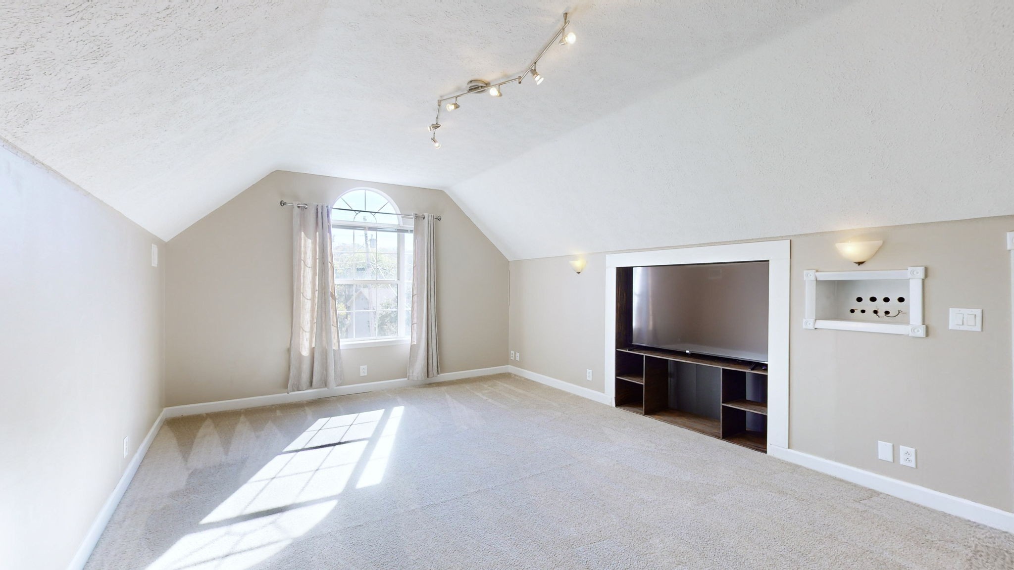 810 Allison Ct