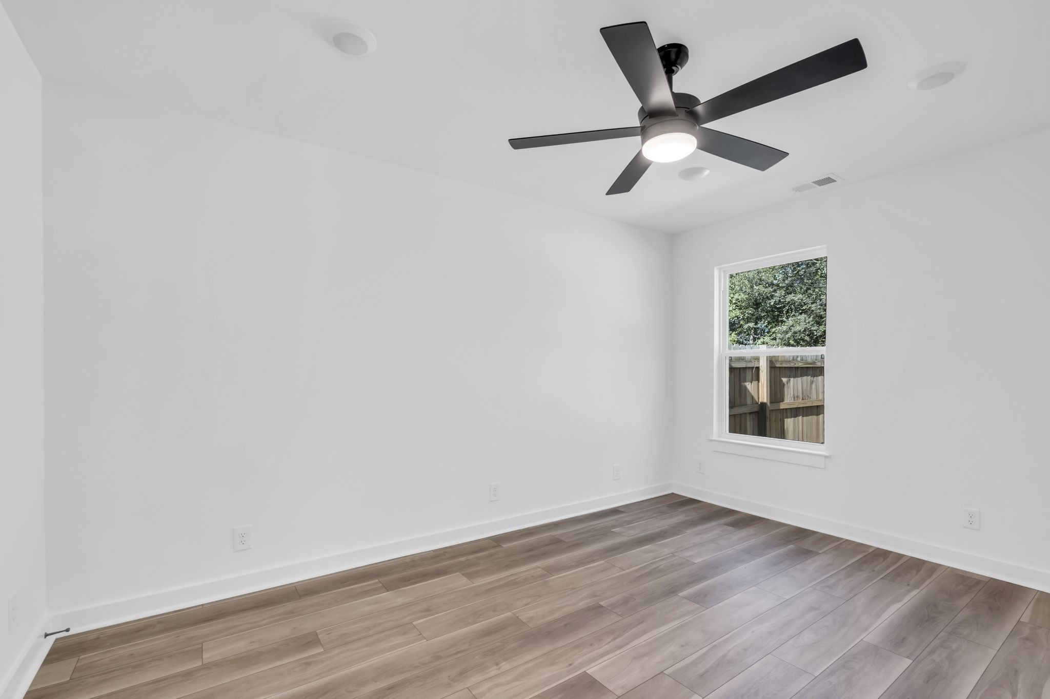 2514 Sonar St