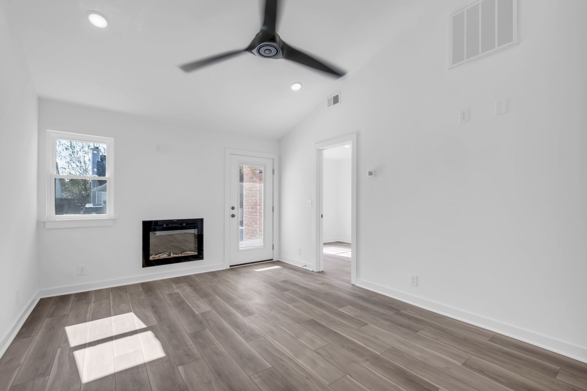 2514 Sonar St