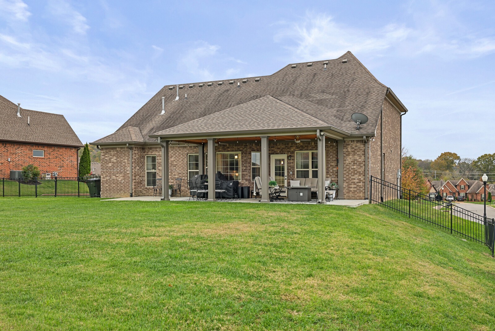 212 Ettington Dr