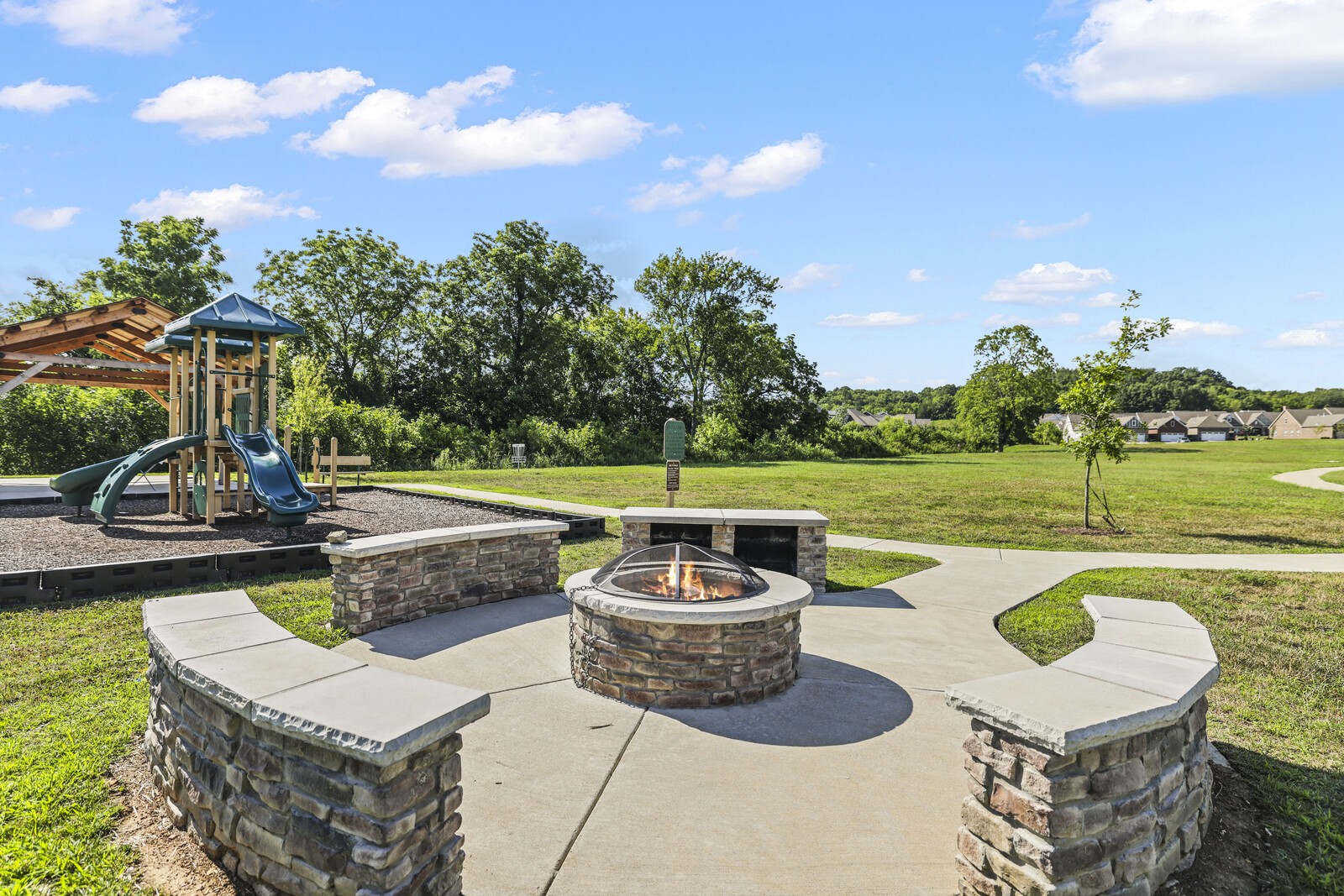 212 Ettington Dr