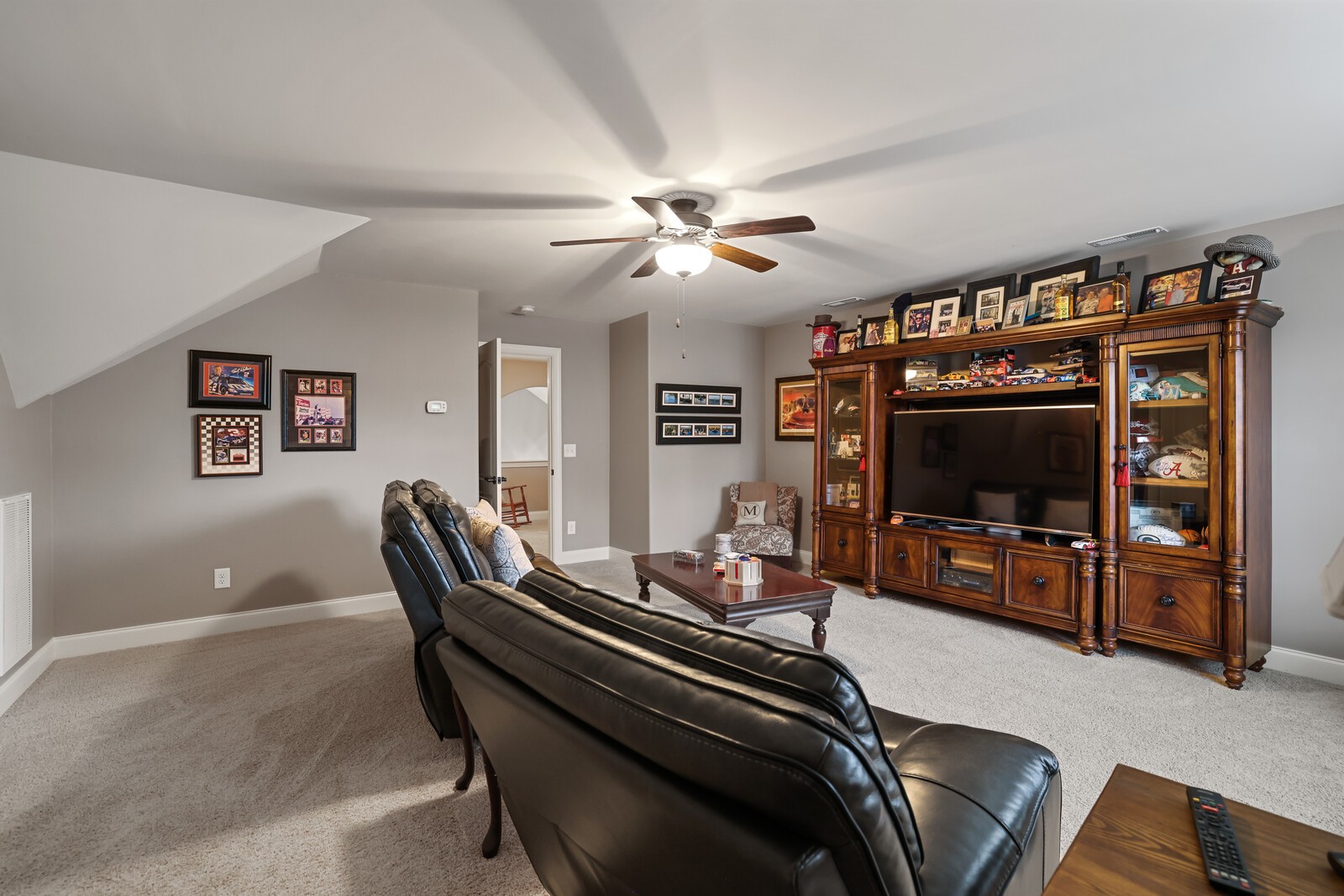 212 Ettington Dr