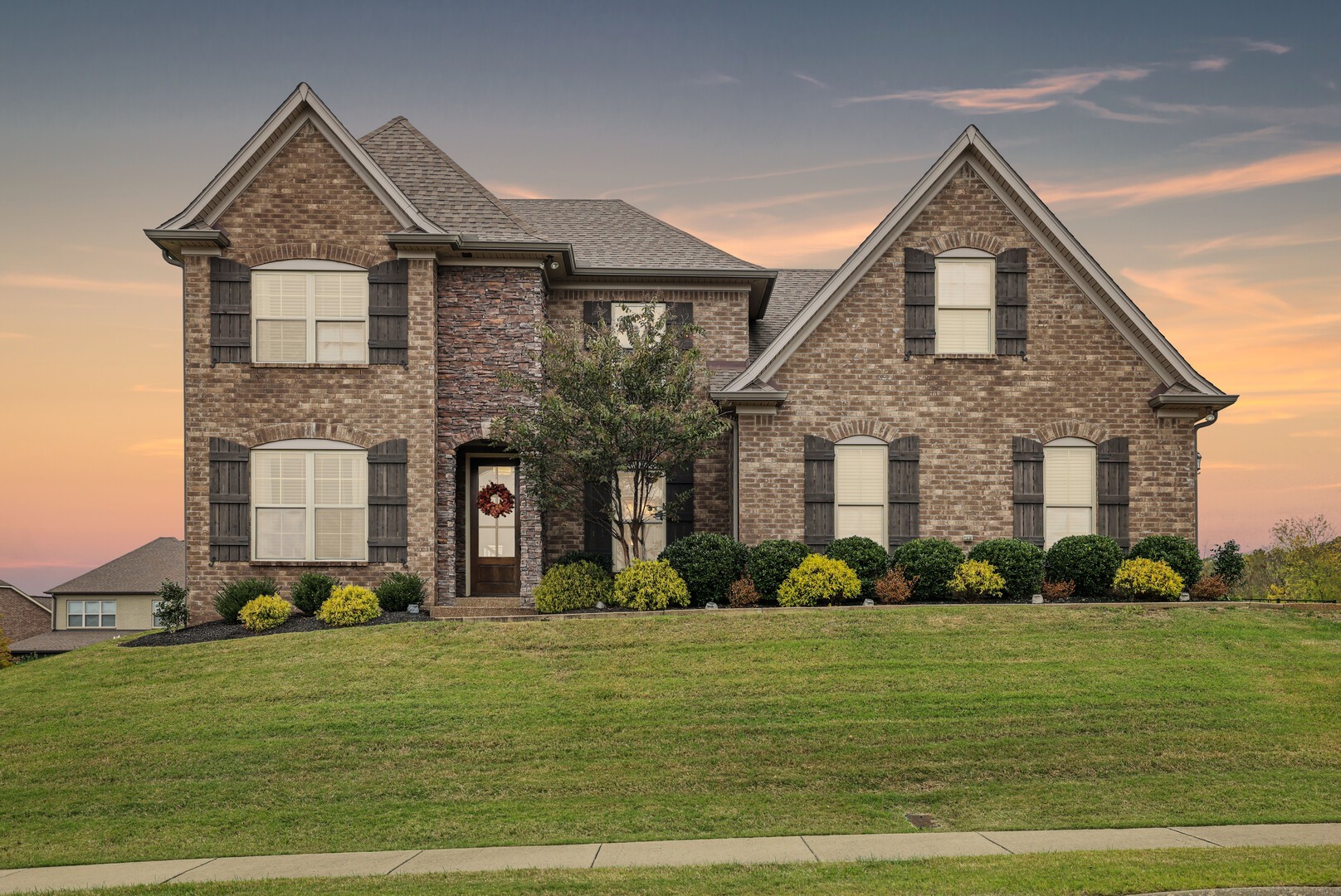 212 Ettington Dr