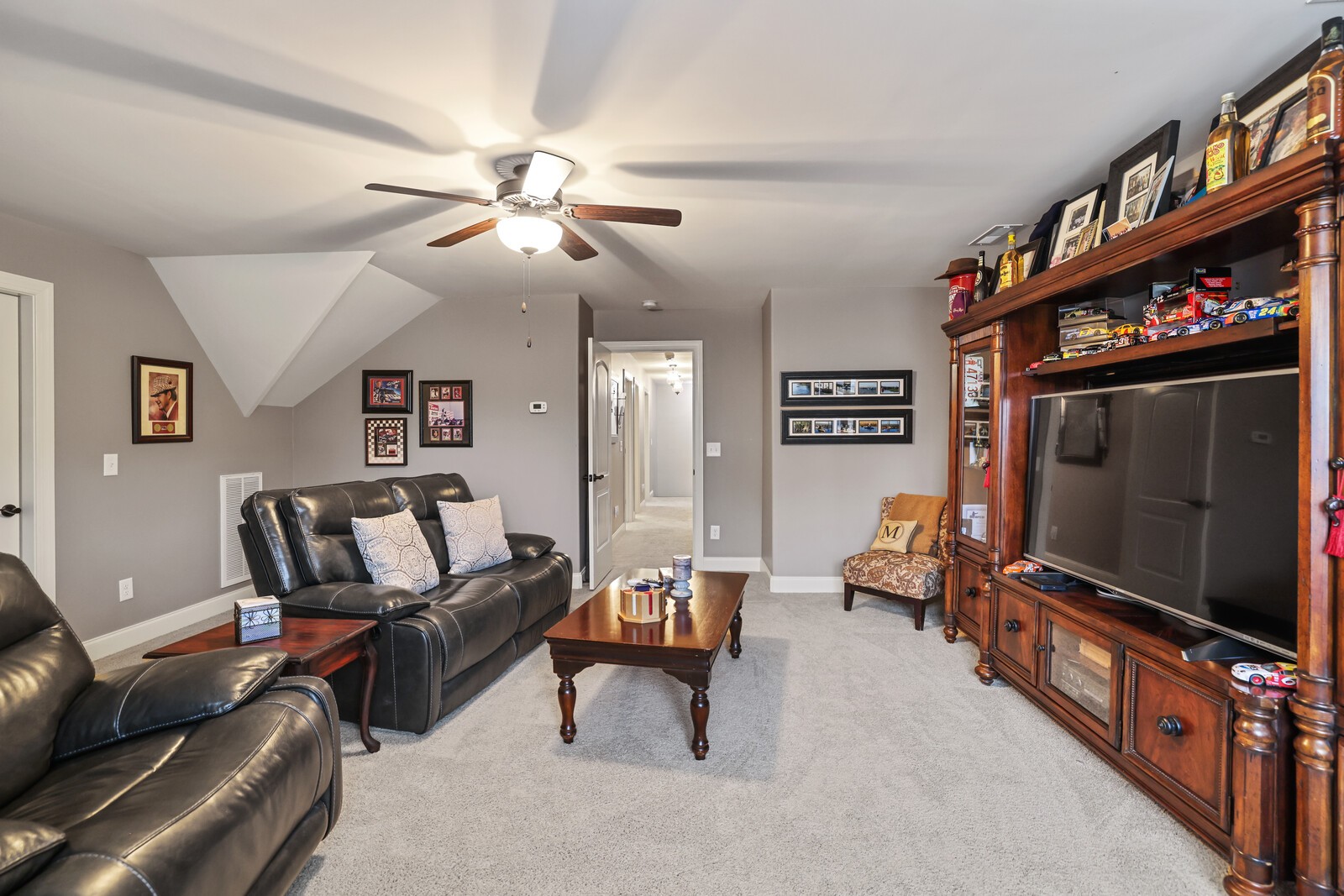 212 Ettington Dr