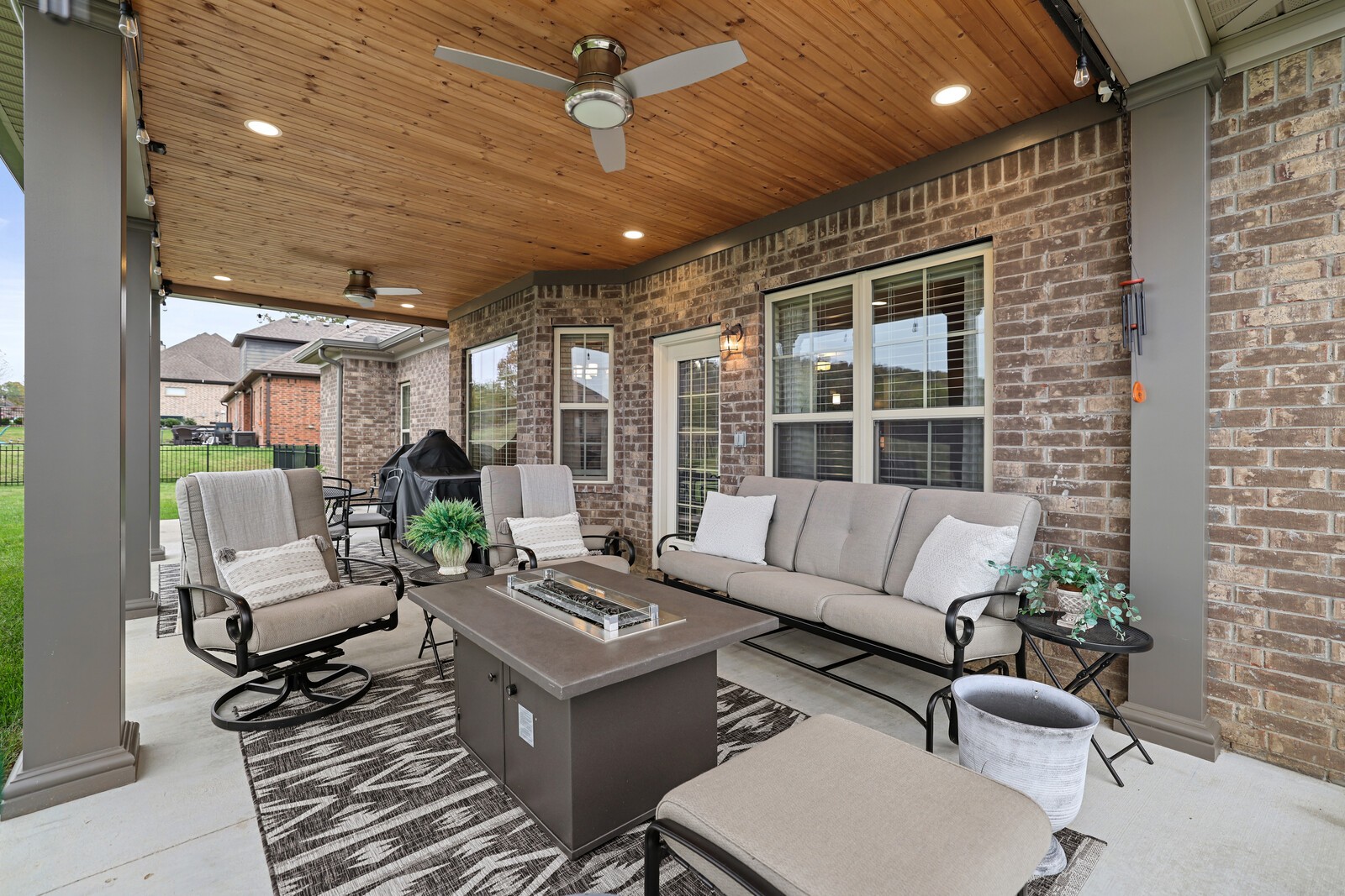 212 Ettington Dr