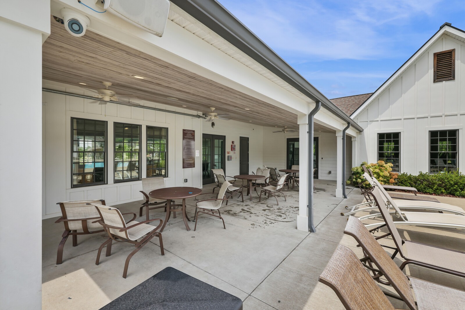212 Ettington Dr