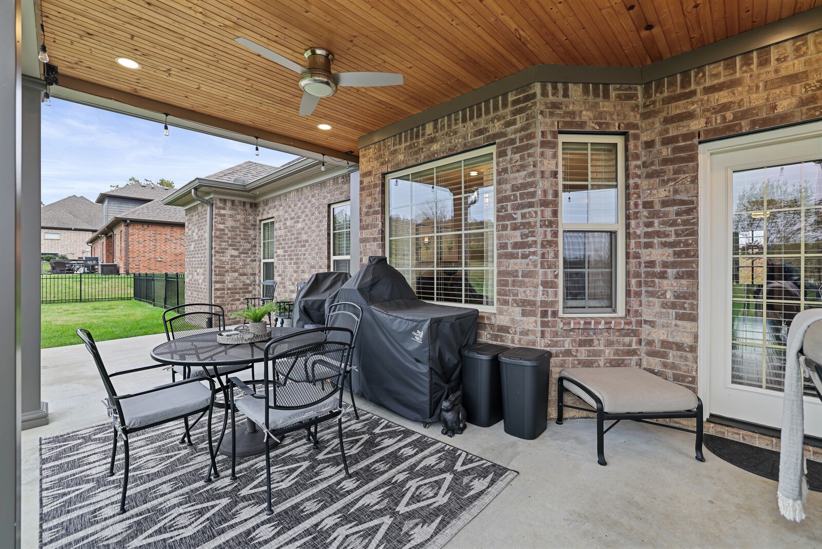 212 Ettington Dr