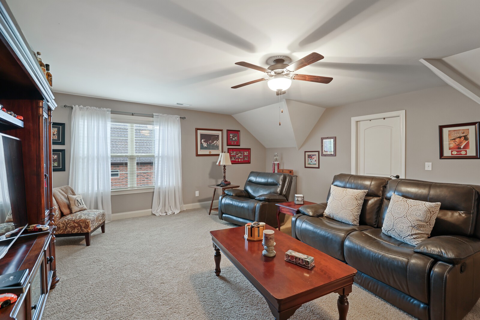 212 Ettington Dr