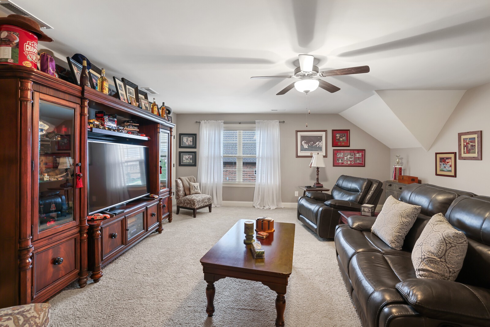 212 Ettington Dr