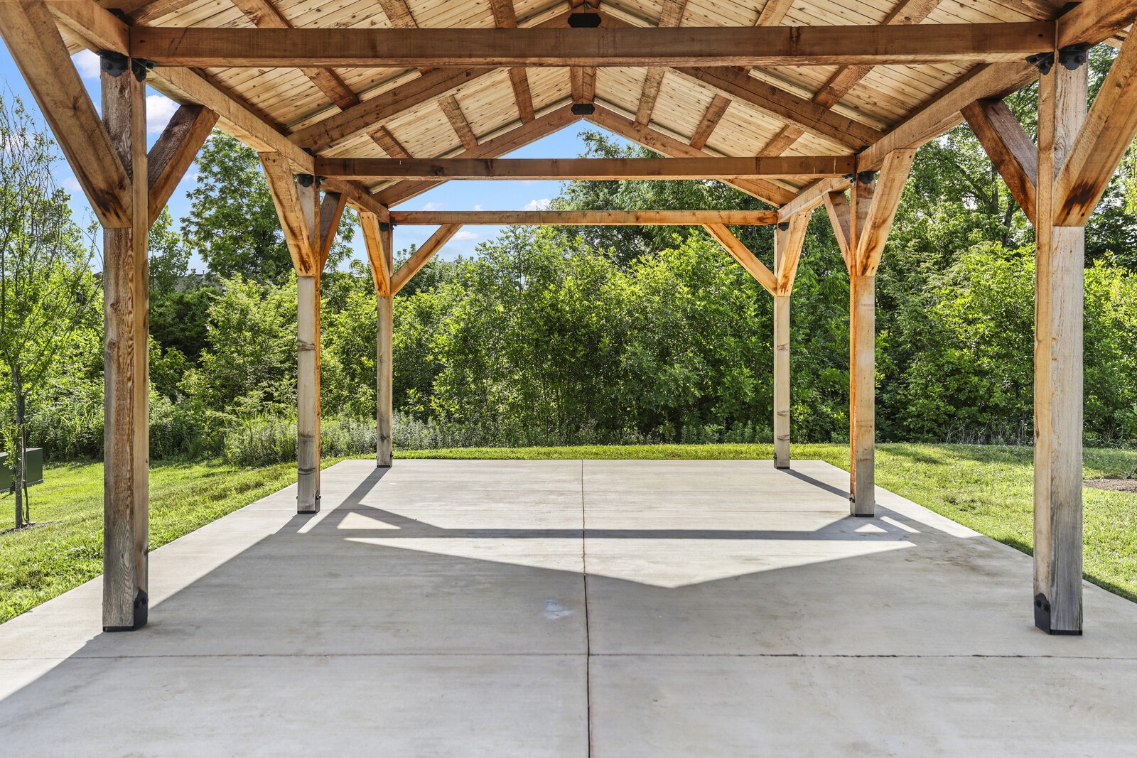 212 Ettington Dr