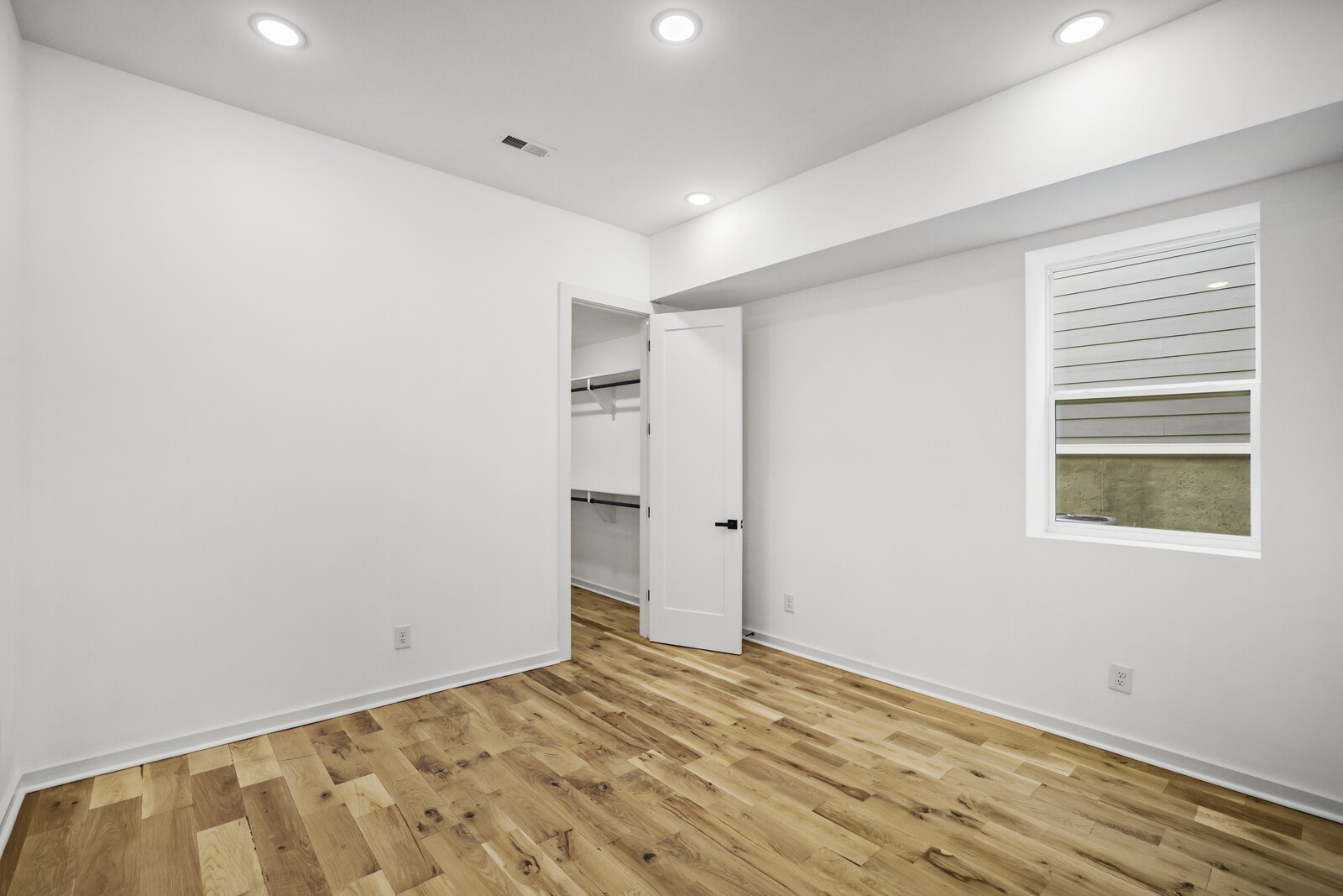 1609 Boxwood Dr