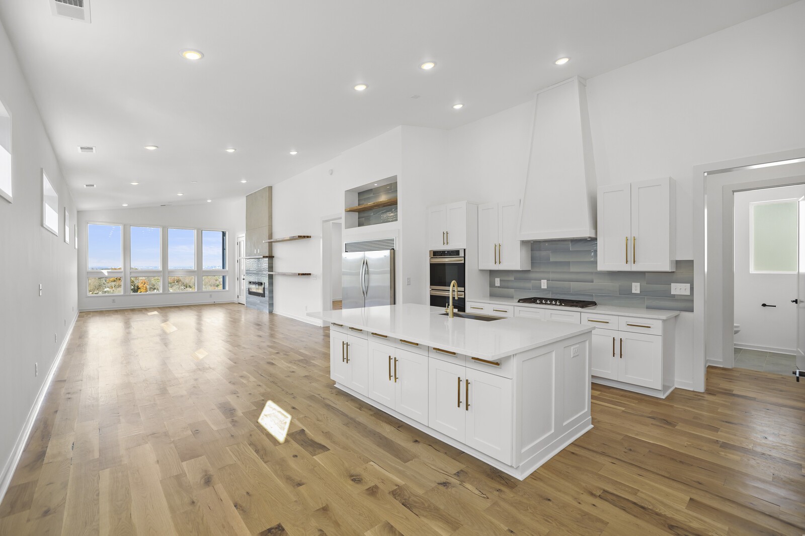1609 Boxwood Dr