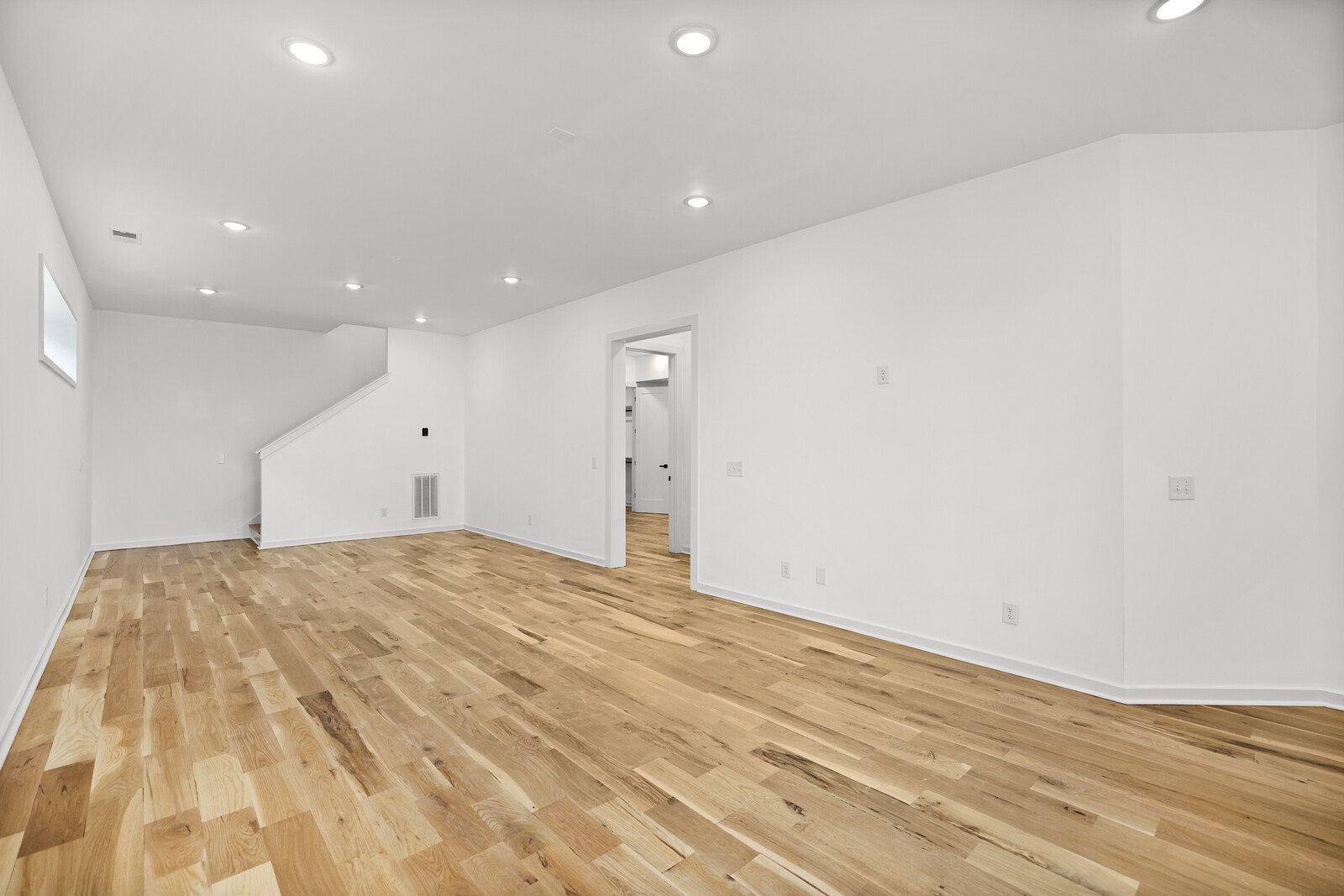1609 Boxwood Dr