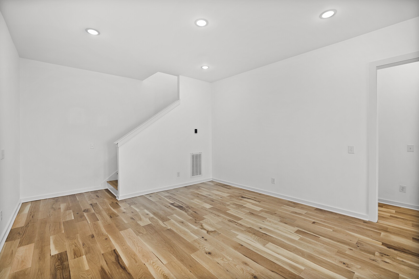 1609 Boxwood Dr