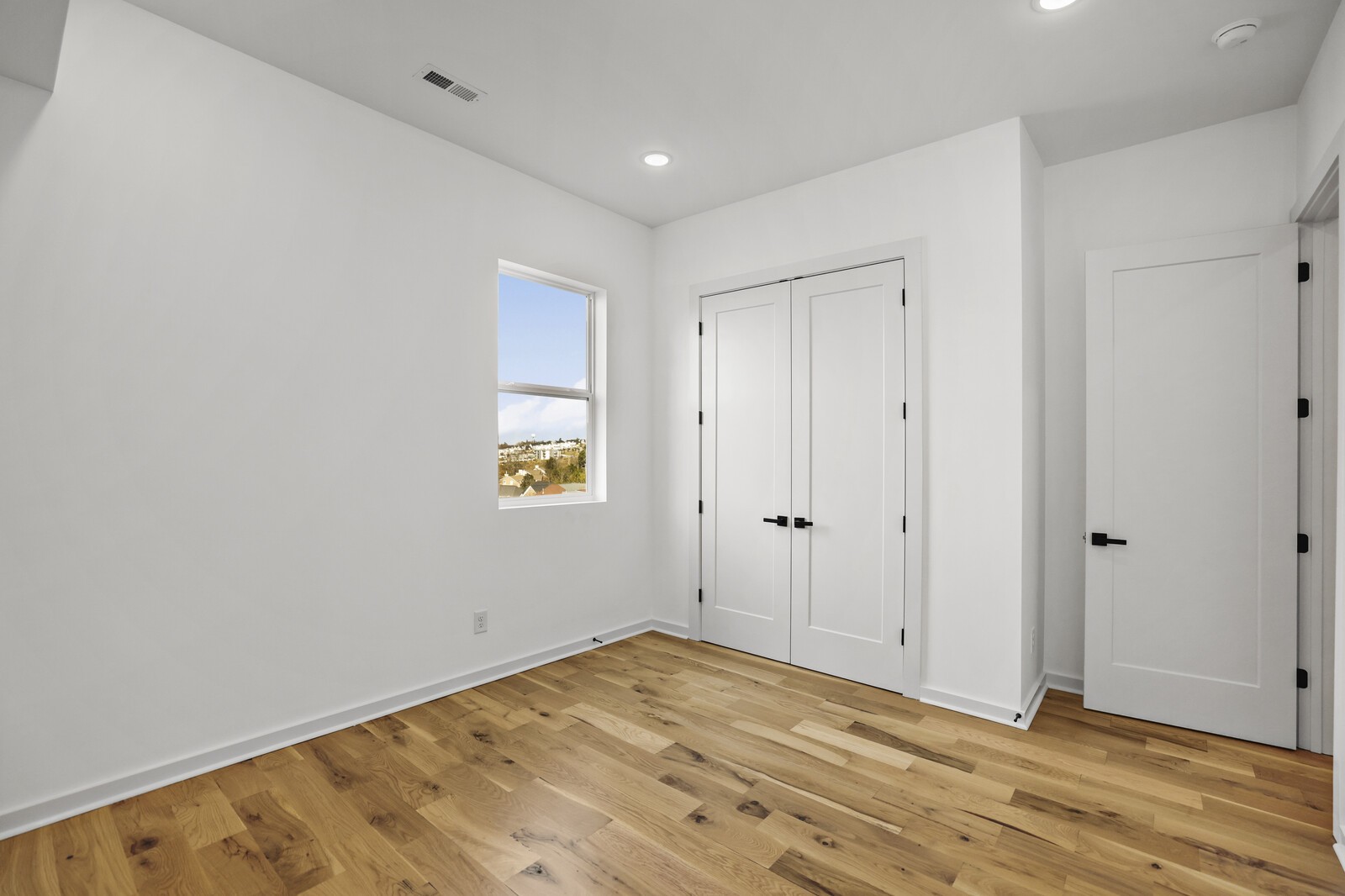 1609 Boxwood Dr