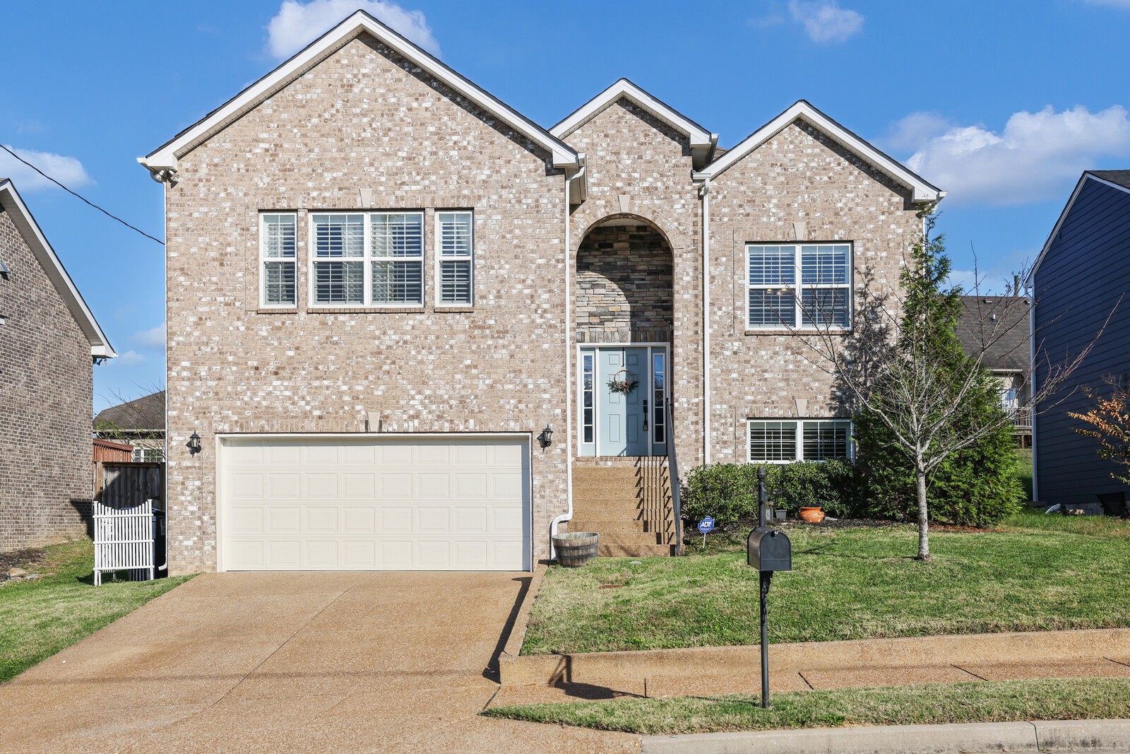 429 Chinook Dr