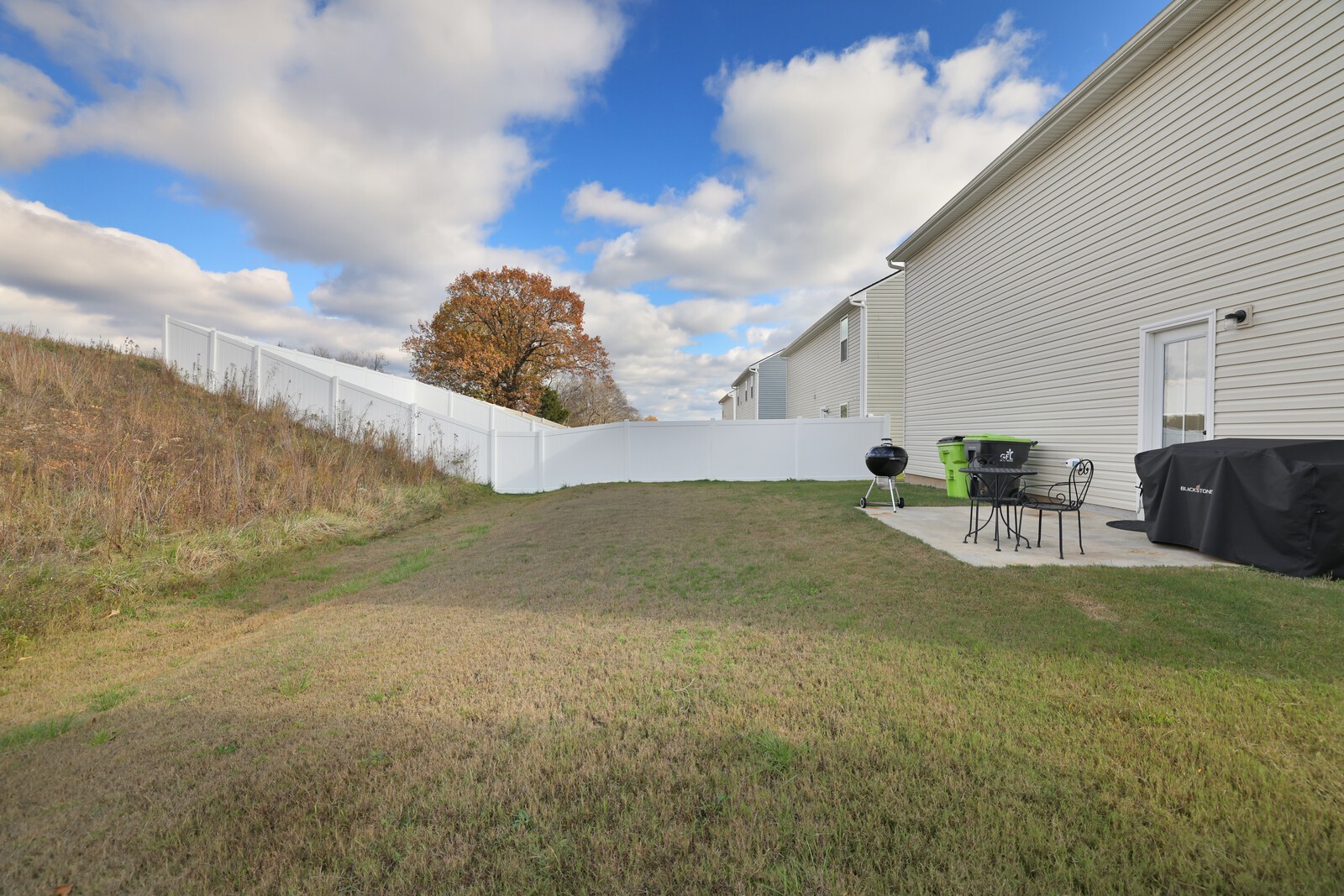 2344 Brokeshire Dr