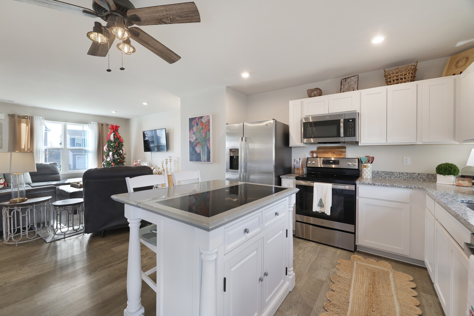 2344 Brokeshire Dr