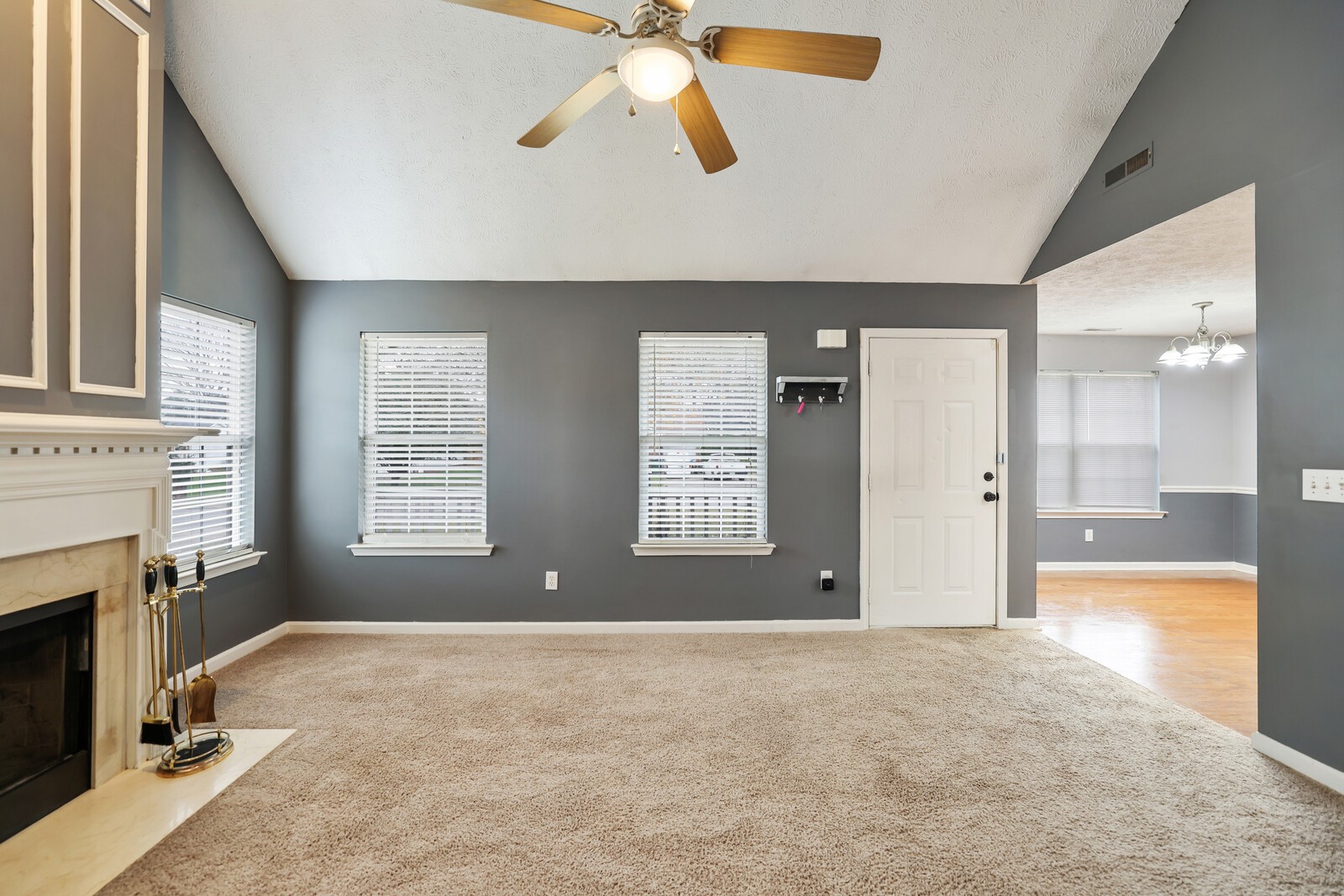 922 Chaparral Dr