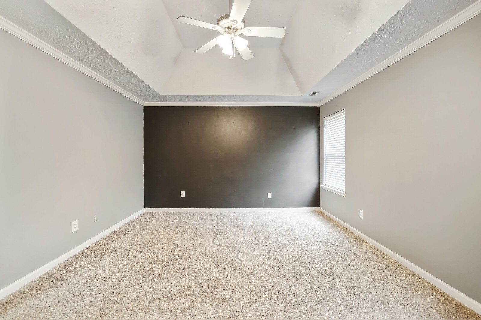 922 Chaparral Dr