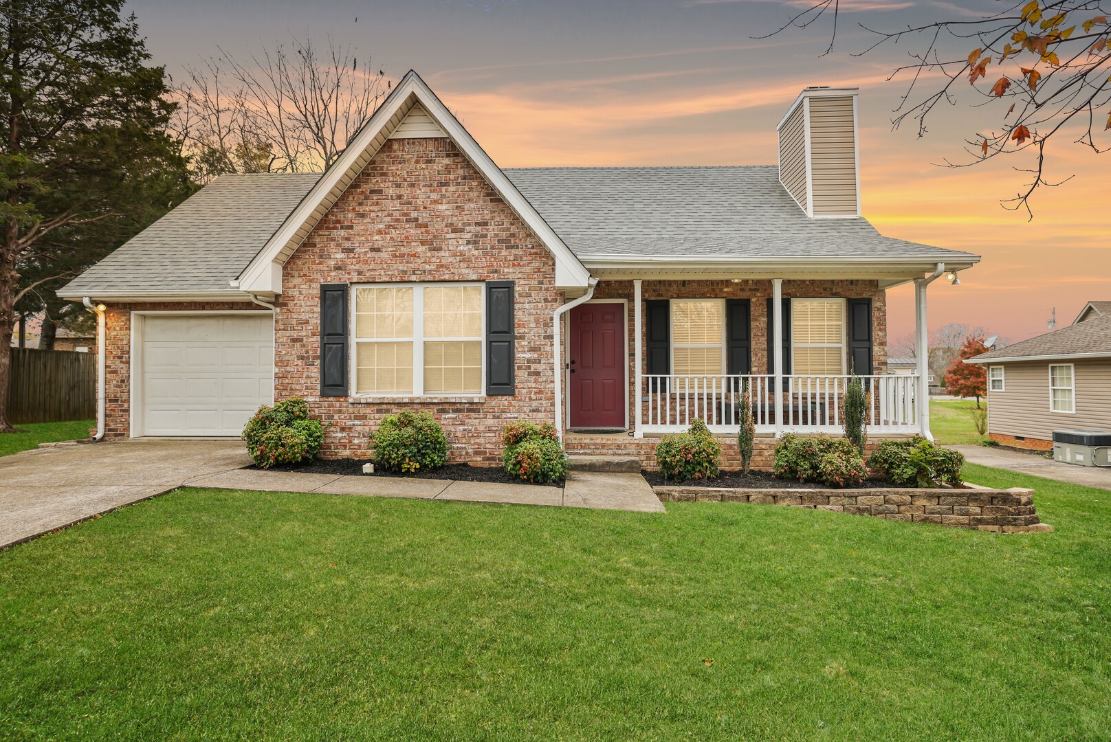 922 Chaparral Dr