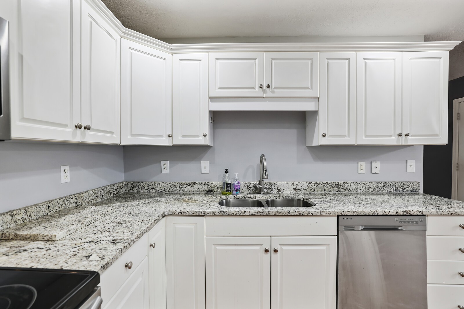 922 Chaparral Dr