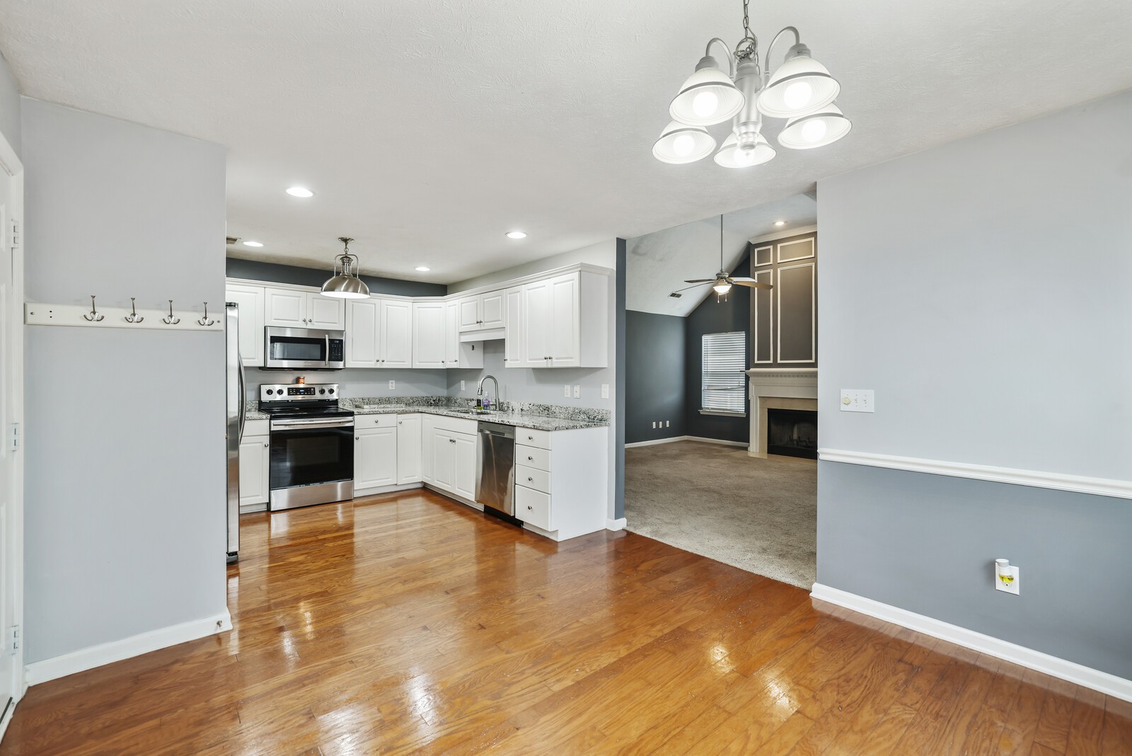 922 Chaparral Dr