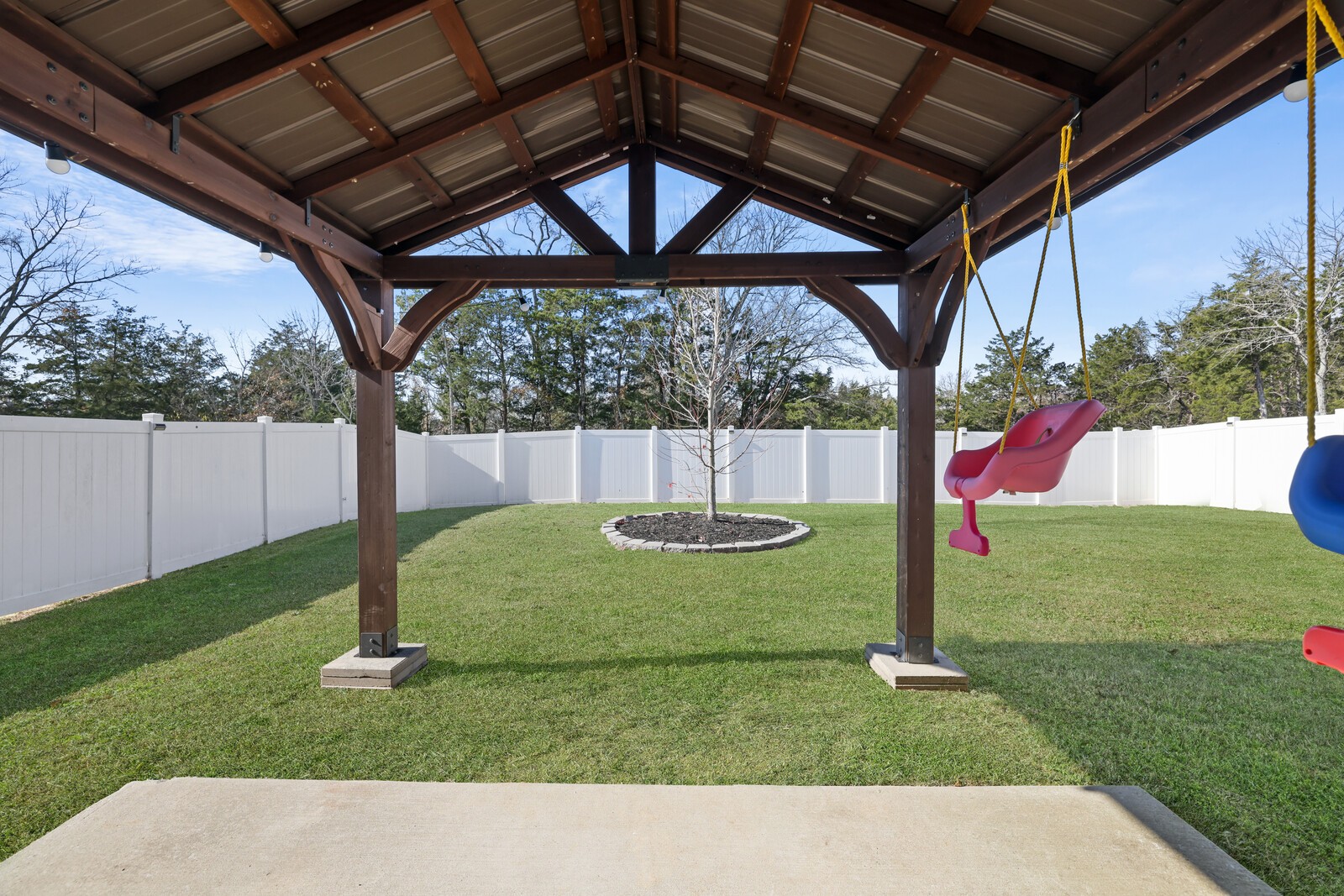 207 Earline Jones Dr