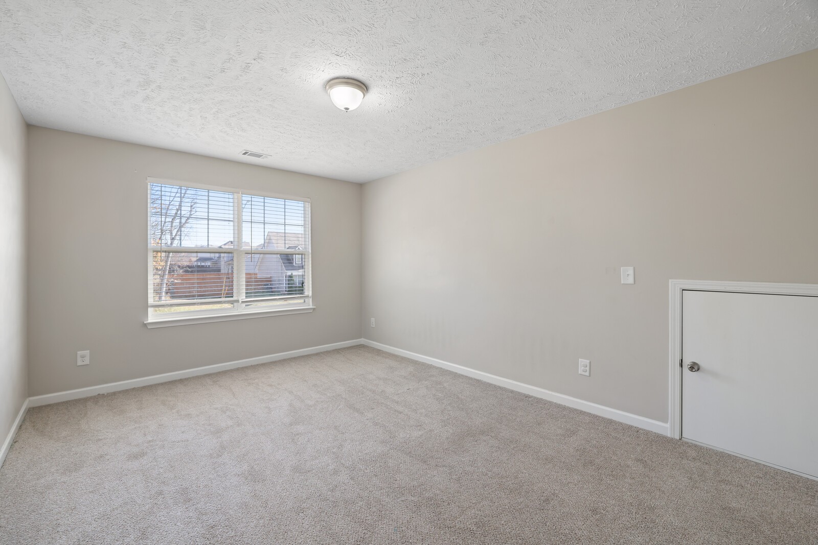 207 Earline Jones Dr