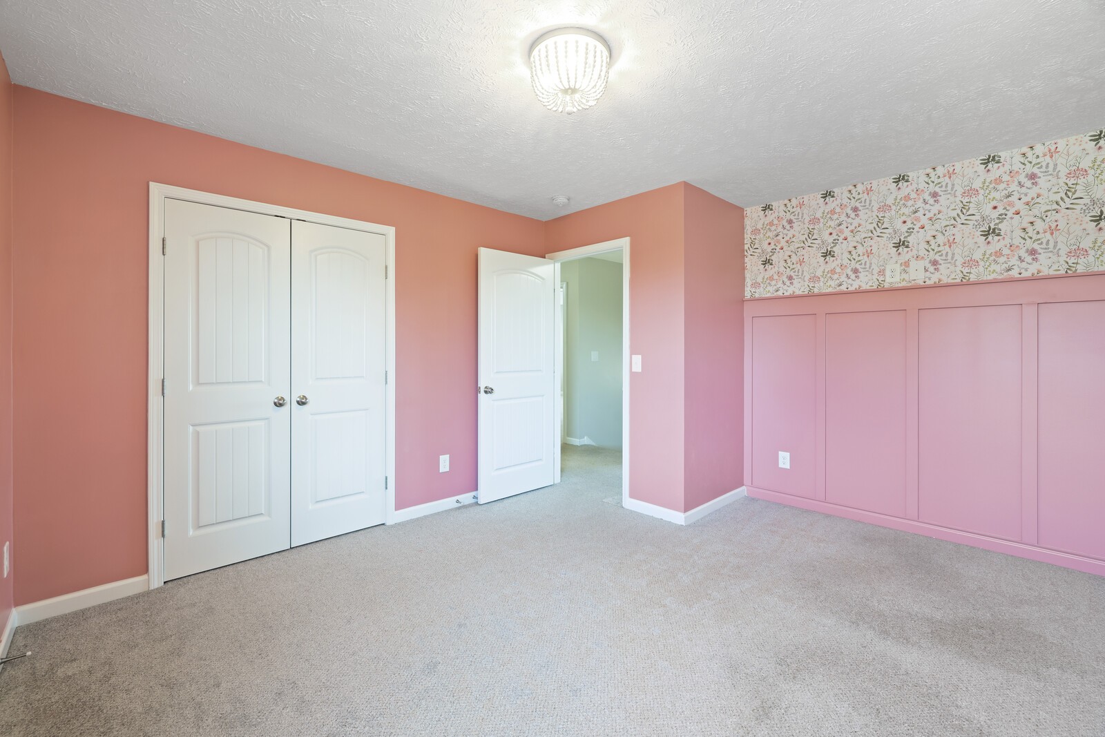 207 Earline Jones Dr