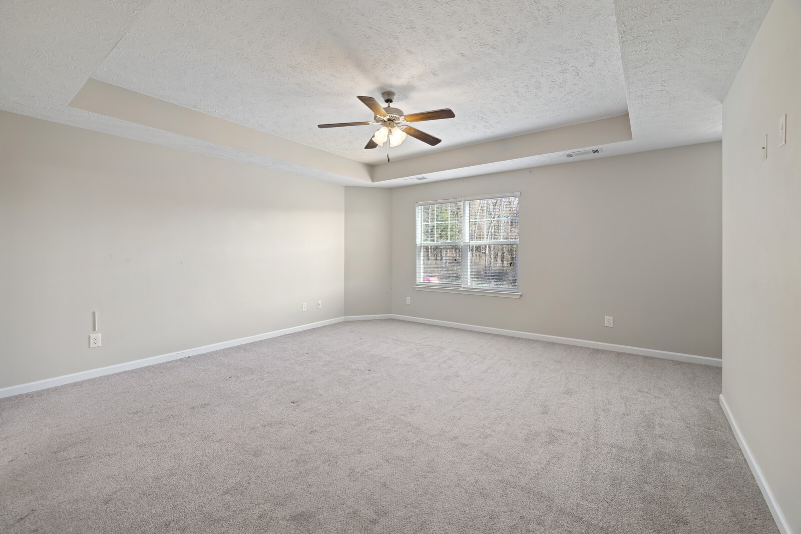 207 Earline Jones Dr