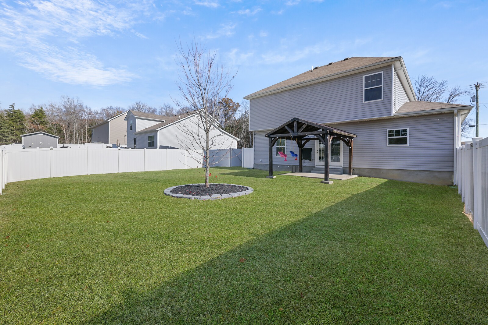 207 Earline Jones Dr