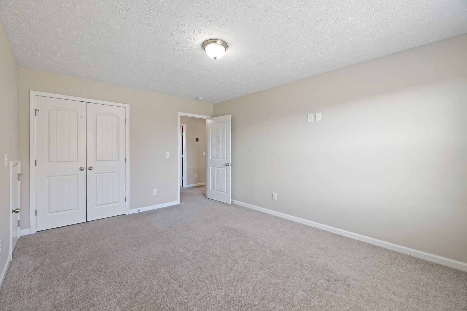 207 Earline Jones Dr