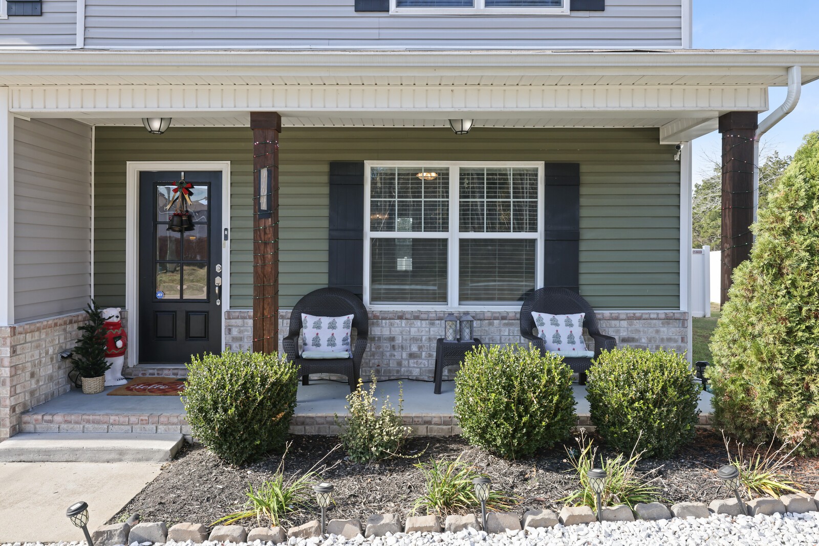 207 Earline Jones Dr