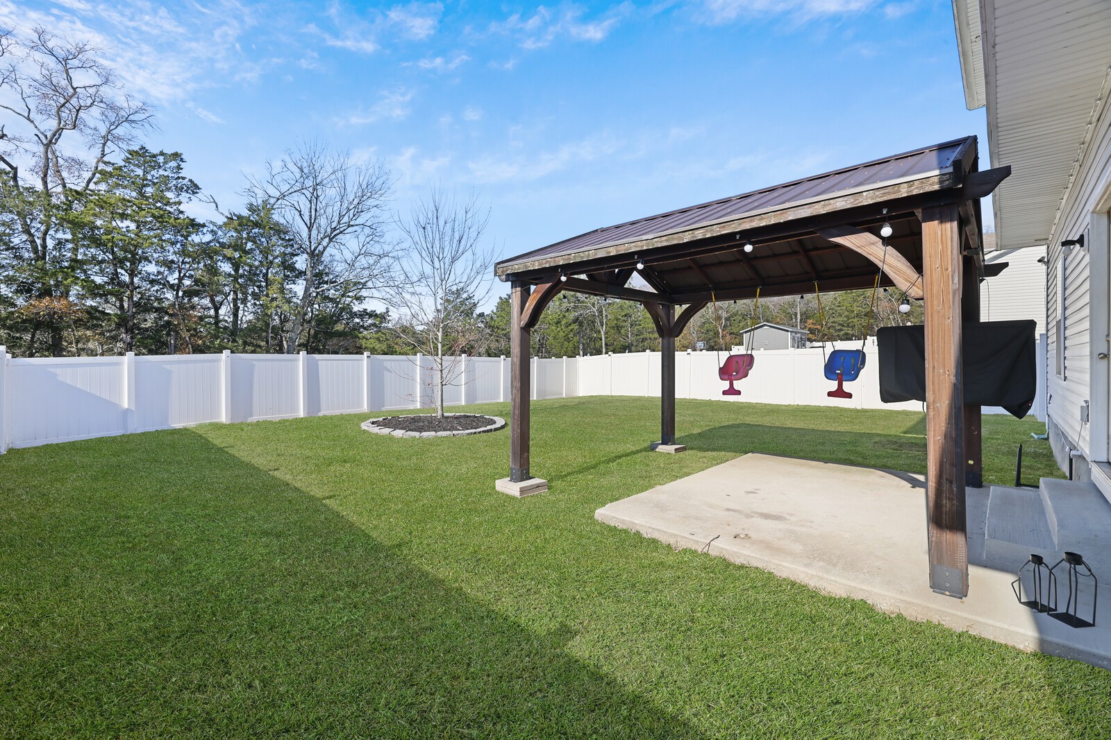 207 Earline Jones Dr