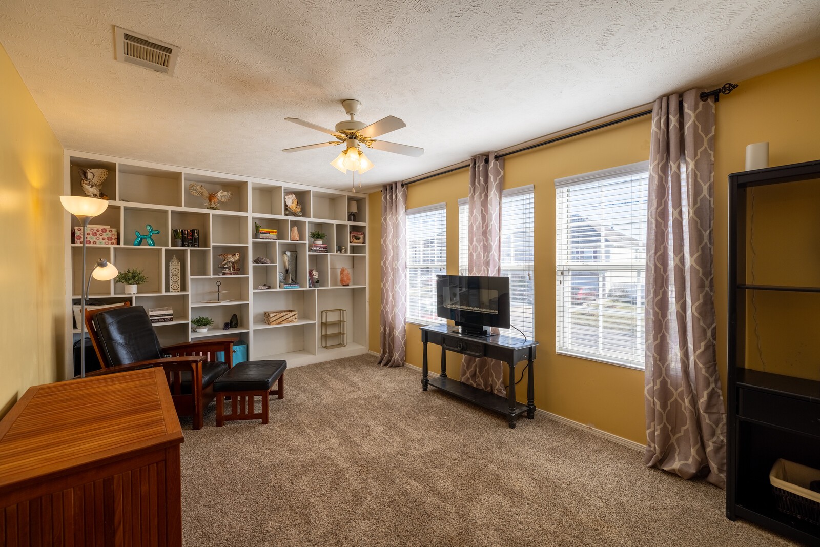 1315 Bundy Dr