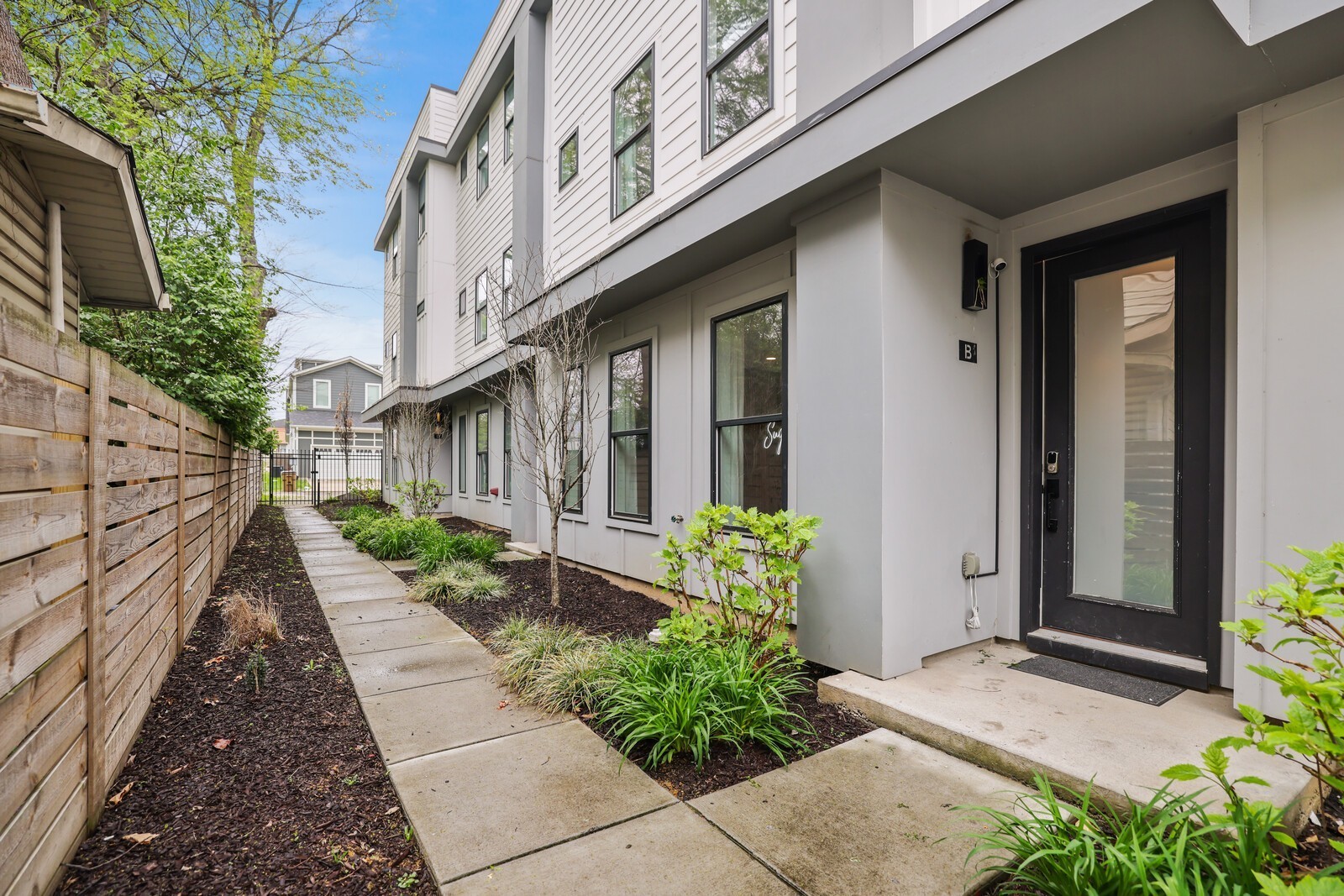 1411B Meharry Blvd
