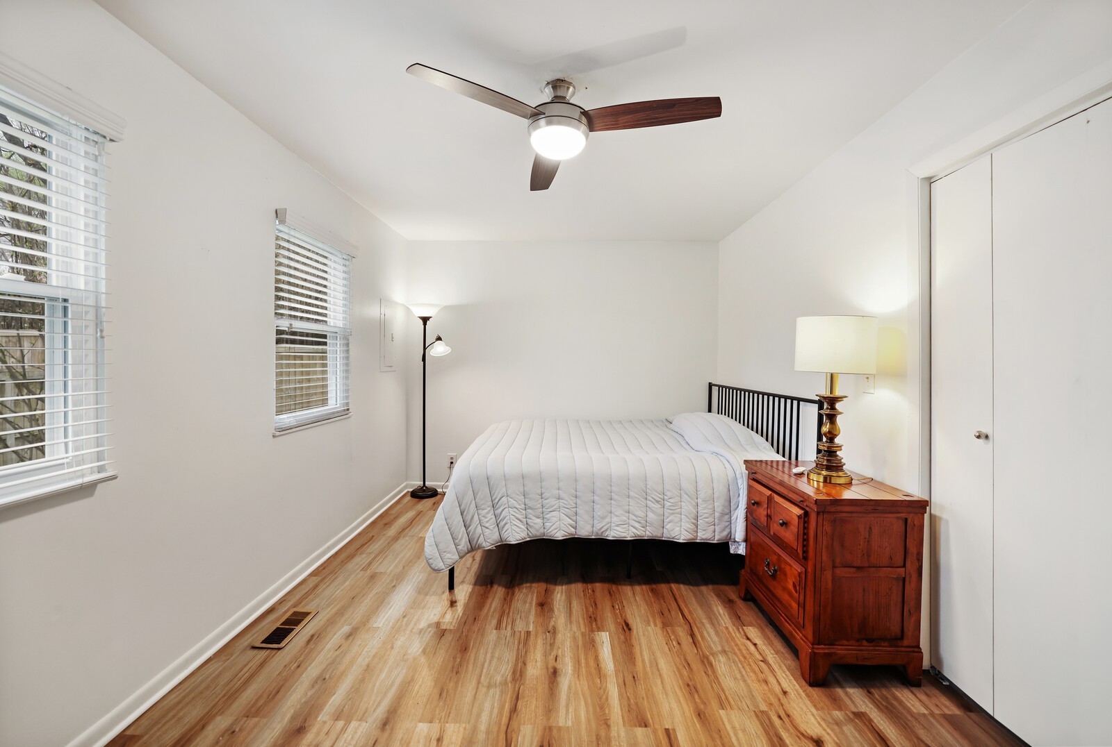 3417 Pleasant Valley Rd