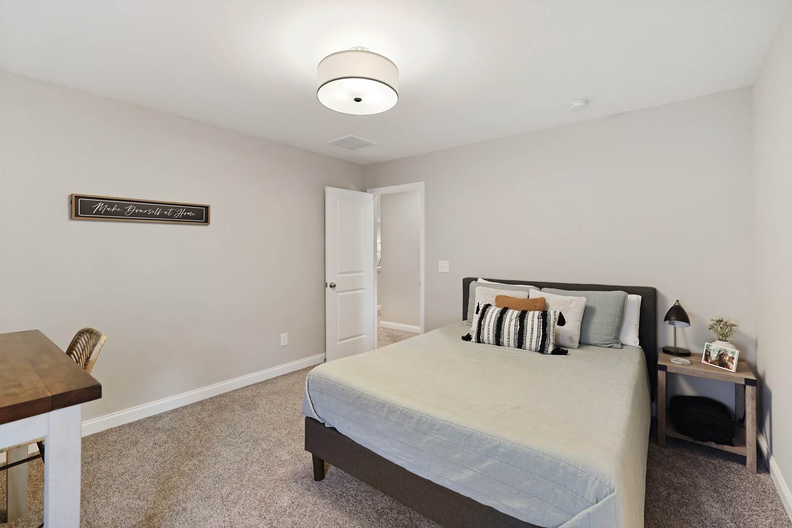 205 Woodhall Ct
