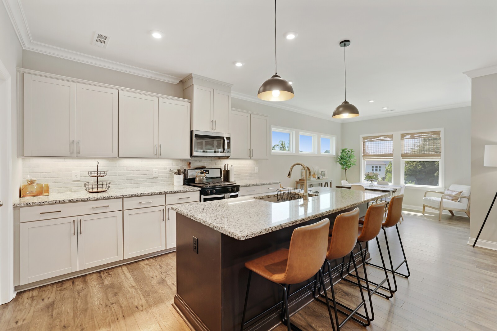 205 Woodhall Ct