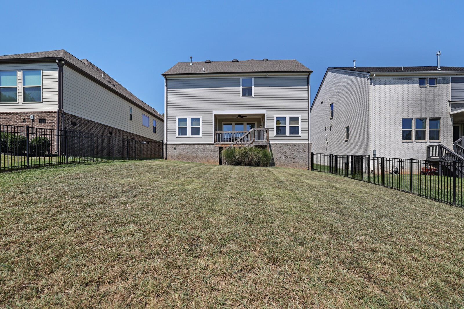 205 Woodhall Ct