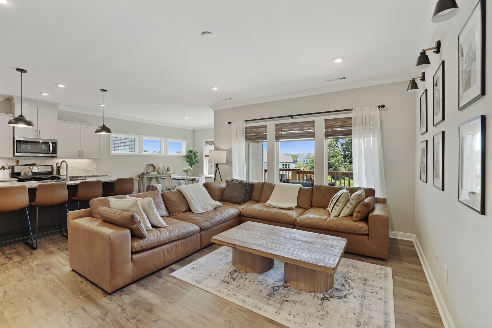 205 Woodhall Ct