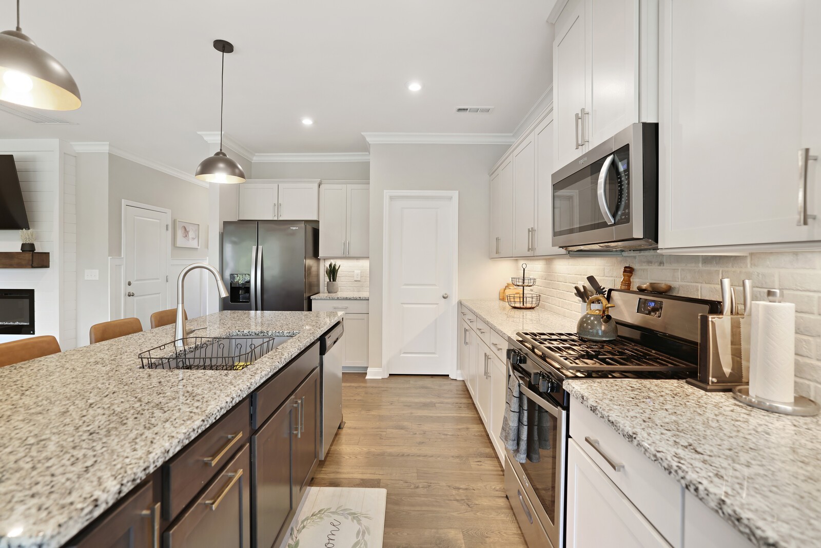 205 Woodhall Ct