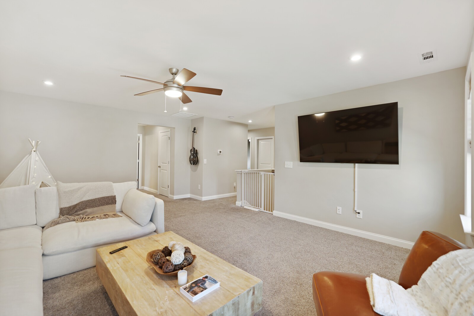 205 Woodhall Ct