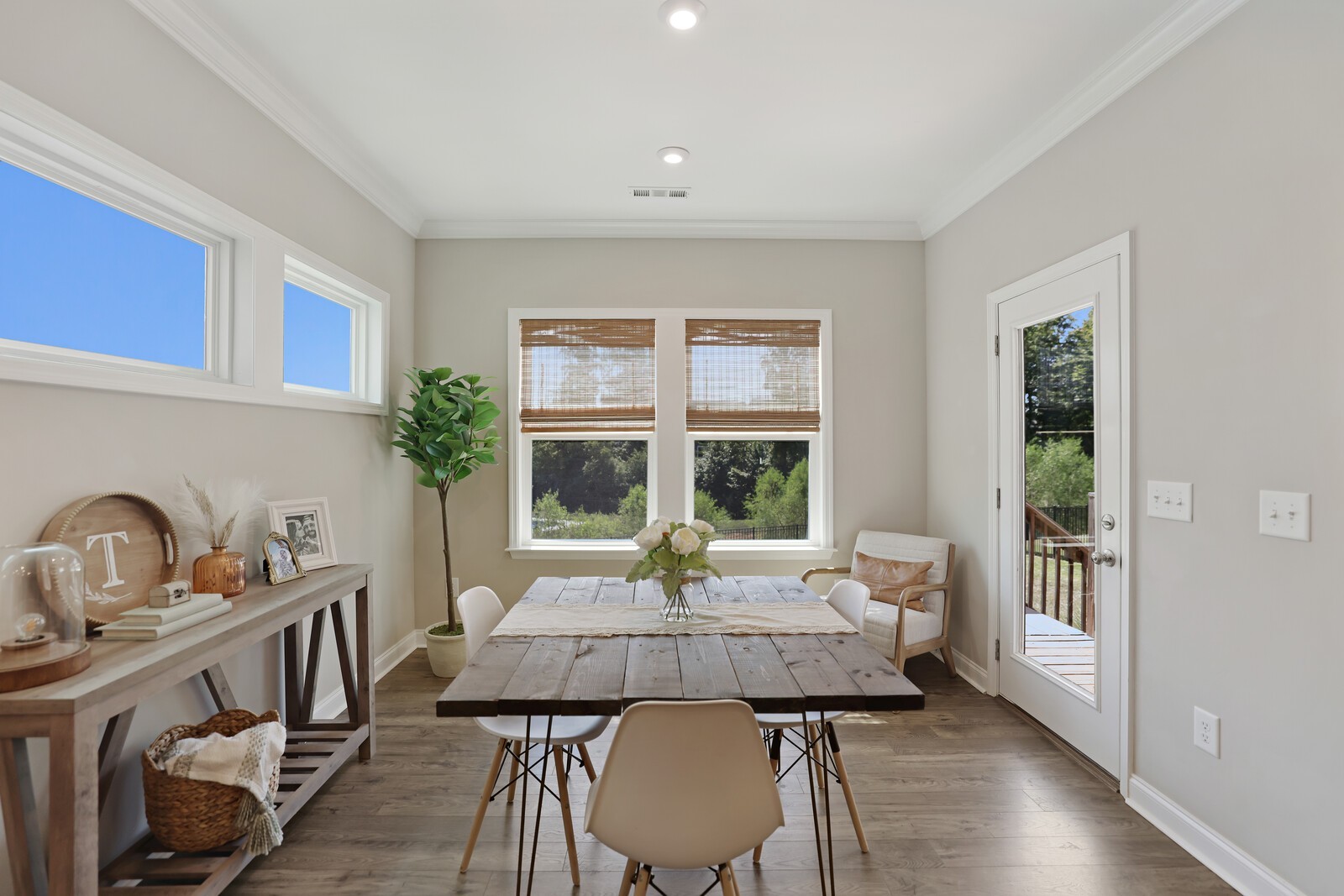 205 Woodhall Ct