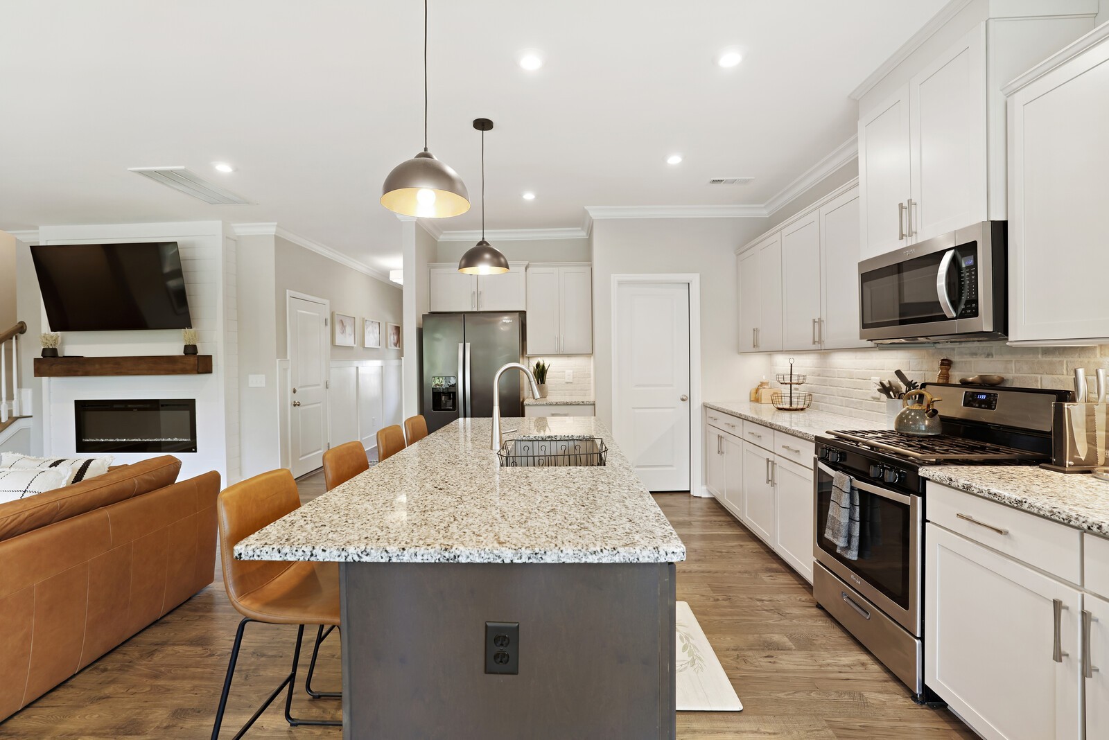 205 Woodhall Ct